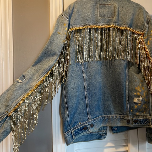 Hand beaded levi’s denim jacket - Picture 8 of 8